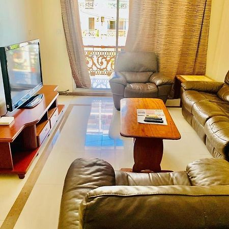 Masaki-Sea View 2-Bedroom Apt With Free Wi-Fi Dár Al-Szalám Kültér fotó